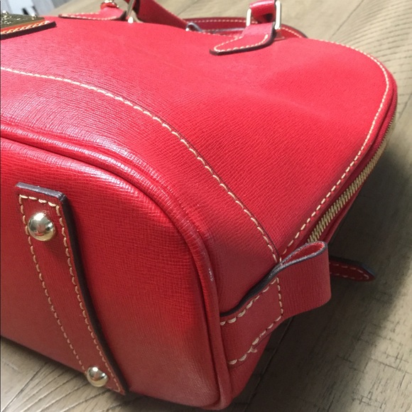 Dooney&Burke SET red domed leather purse & wallet - Picture 2 of 14